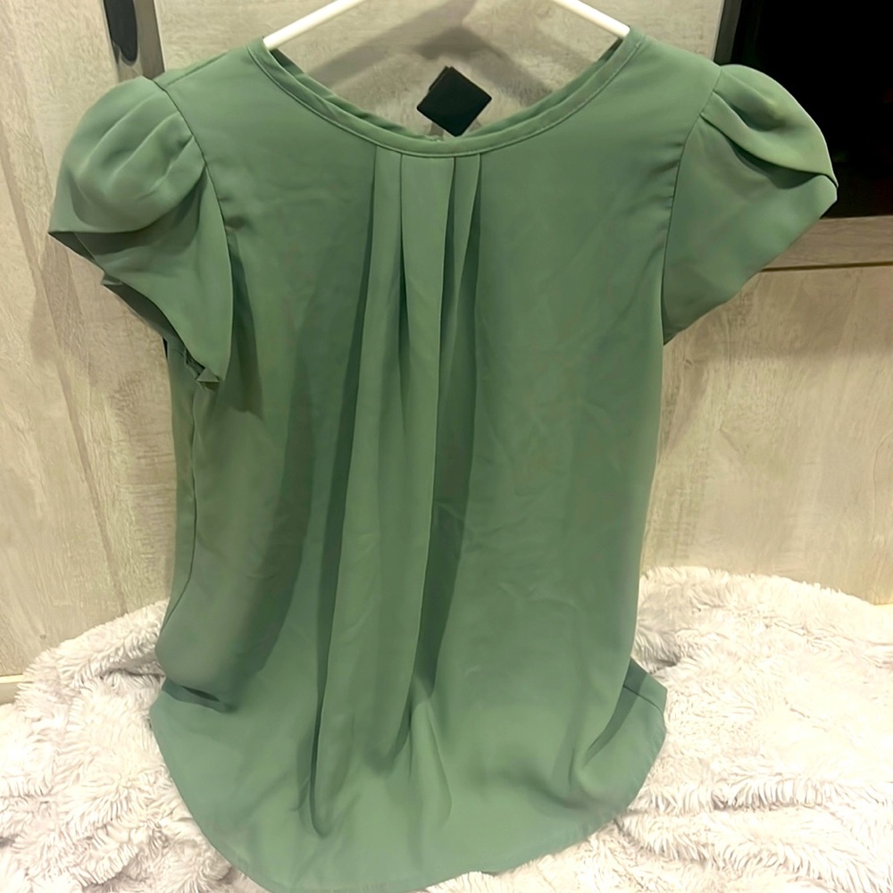 SHEIN Work blouse 💚💚 Size Small 💚💚